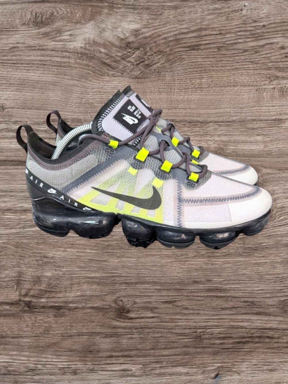 Nike Air VaporMax 2019 BV1712-001 Black Volt Gray Running Shoes Sneakers Men 9.5